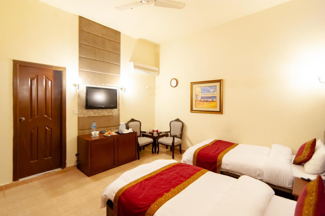 Shelton Guest House Islamabad Exterior foto